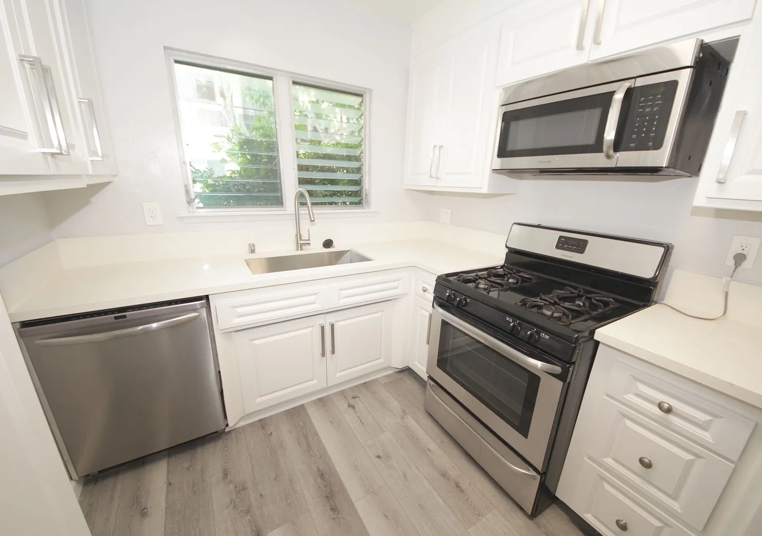 The Royalton Apartments — Photo 4