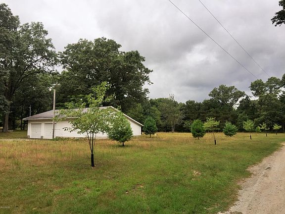 2nd image of 1830 E White Lake Dr
