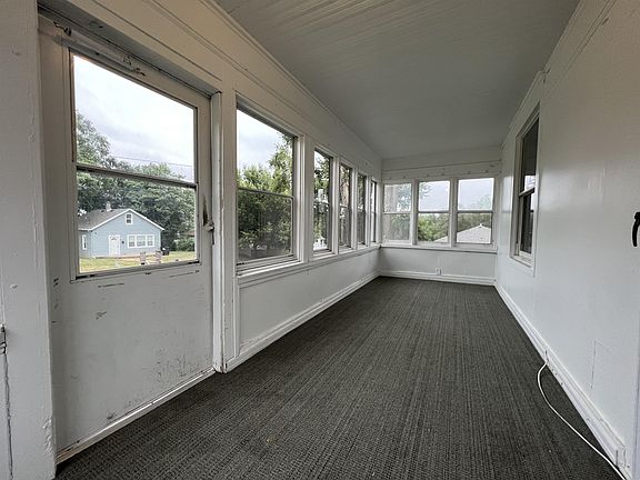 2nd image of 4119 Saratoga St