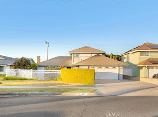 1052 Concord St, Costa Mesa, CA 92626
