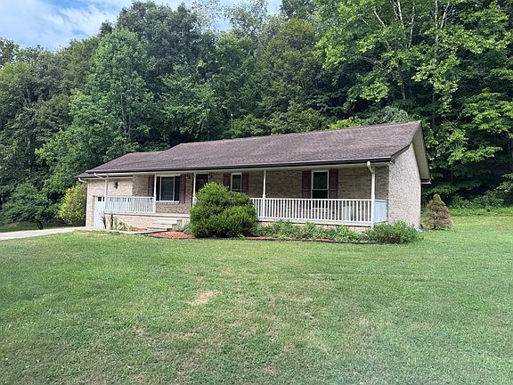 3rd image of 133A Eagle Creek Dr