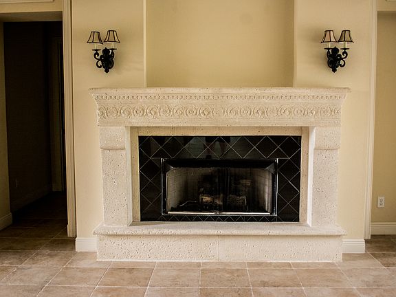 3rd image of 3341 Fernlake Pl