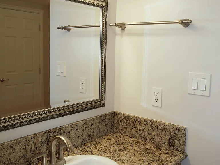 3010 E Theresa St #1 — Photo 12