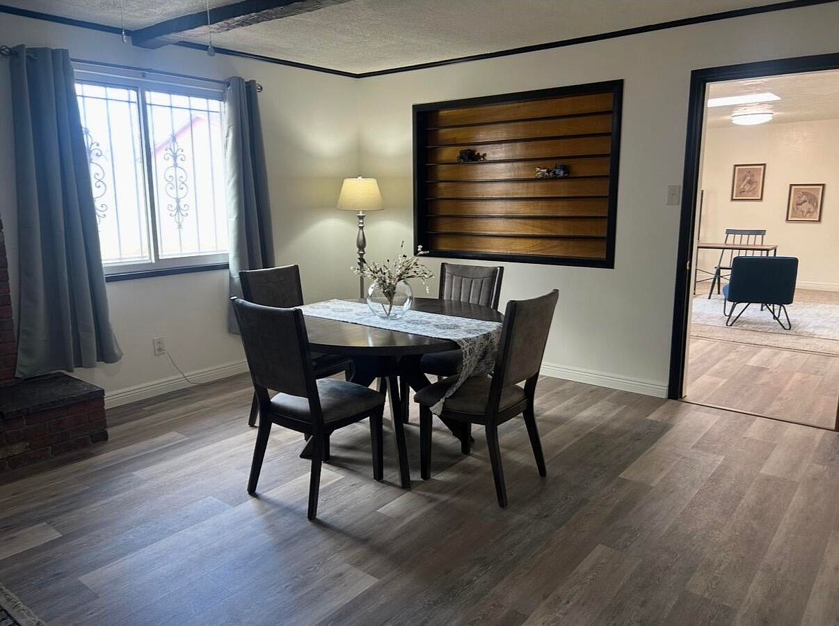 7902 Morrow Ave NE, Albuquerque, NM 87110 | Zillow