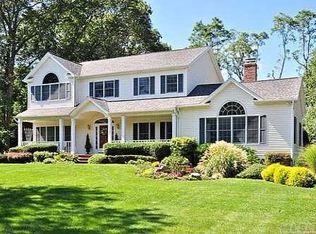 9 Susan Ter, Northport, NY 11768