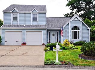220 Sycamore Ridge Dr, Springdale, PA 15144