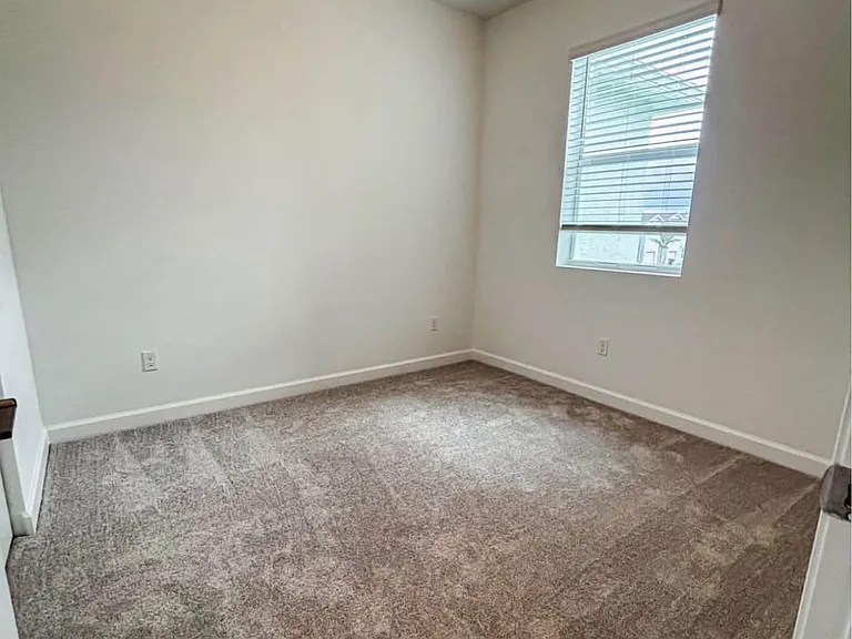 632 SE Lake Falls St #632 — Photo 12