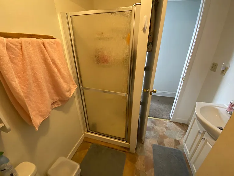 1204 Kenwood Ave — Photo 9
