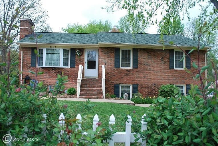 FRONT OF THE HOUSE