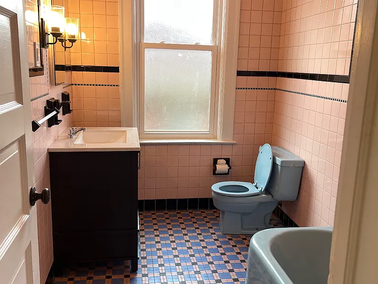 1123 Walnut St #2 — Photo 17