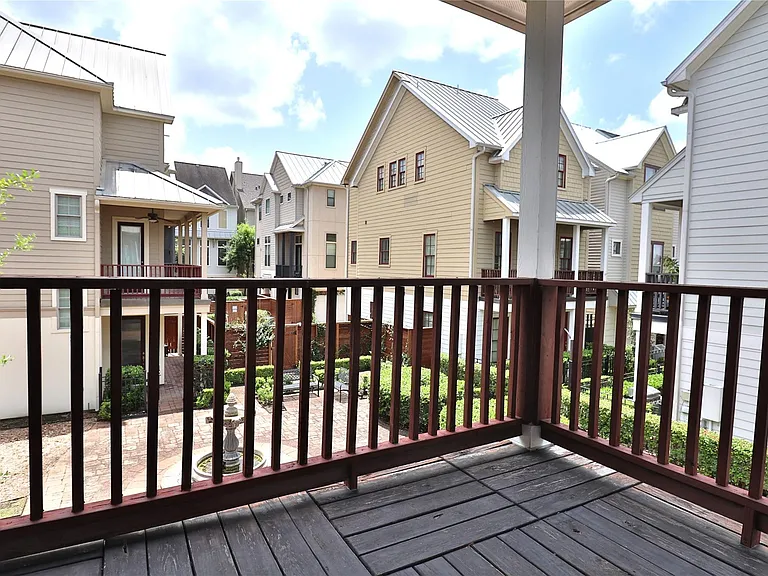 3257 Maxroy St — Photo 30