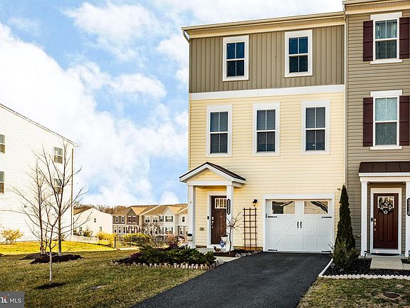 2nd image of 1312 Hudgins Farm Cir