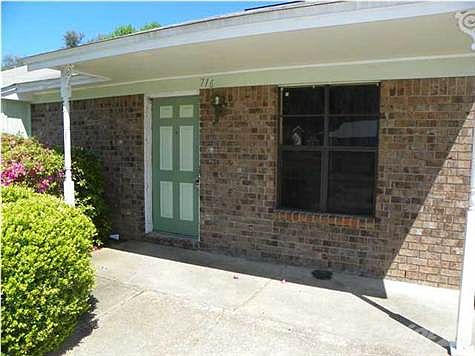 4th image of 716 Brook Meadow Ln