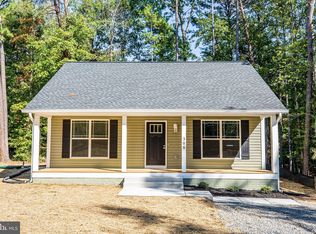 211 Forest Grove Rd, Colonial Beach, VA 22443