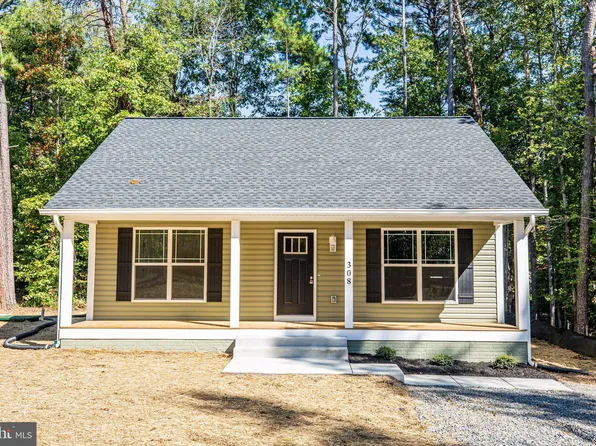 606 Forest Grove Rd, Colonial Beach, VA 22443