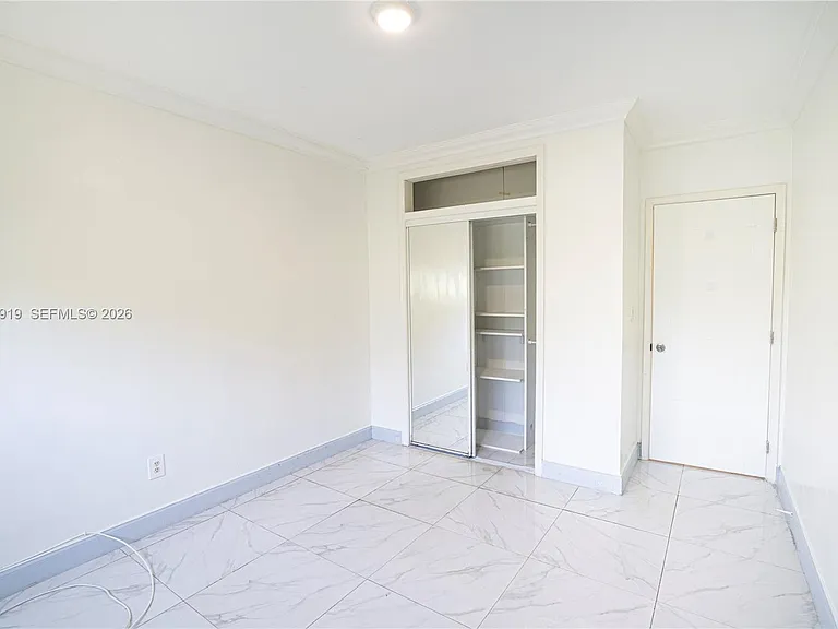 16990 NE 5th Ct — Photo 14