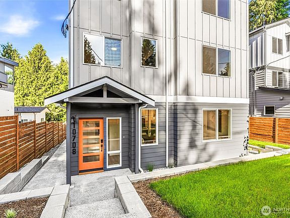 4th image of 10708 Linden Avenue N