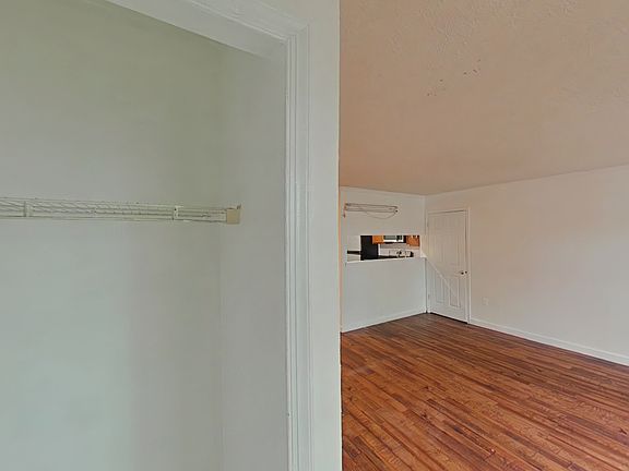 3rd image of 47 Dogwood St #1