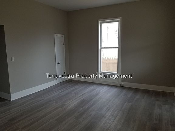 5th image of 238 S 4th St APT A