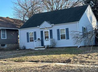 2209 SW 8th Ave, Topeka, KS 66606