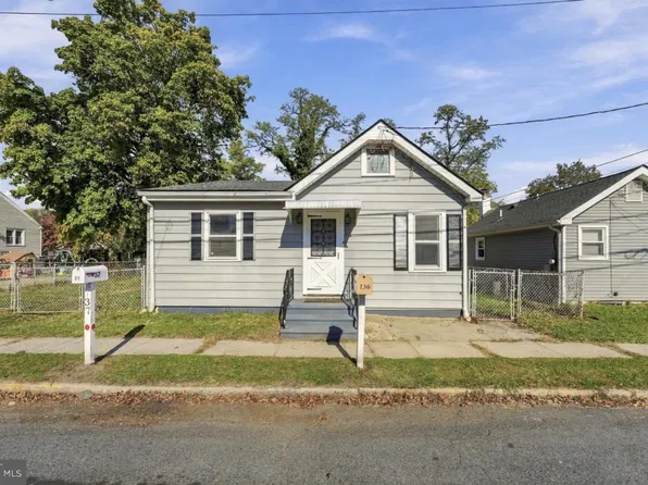136 Miles Ave, Hamilton, NJ 08610