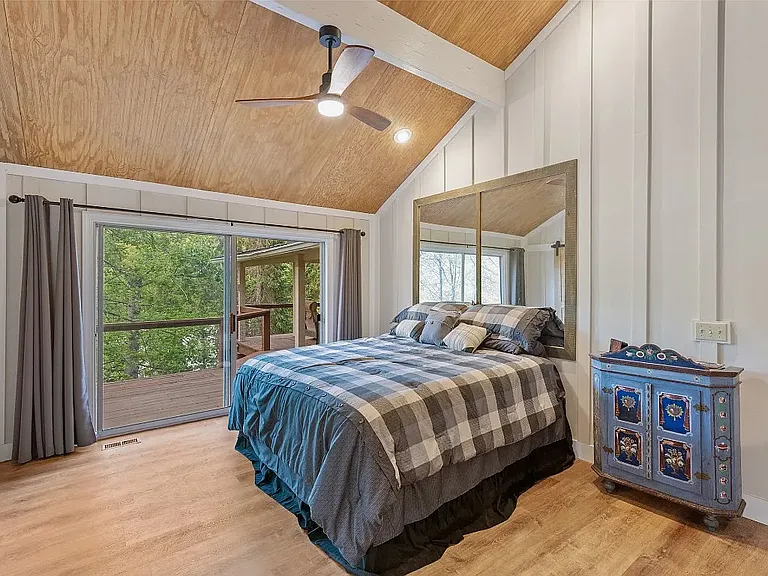 119 Heavens Gate Ln — Photo 25