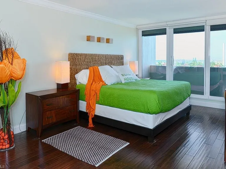 4001 Gulf Shore Blvd N #707 — Photo 14