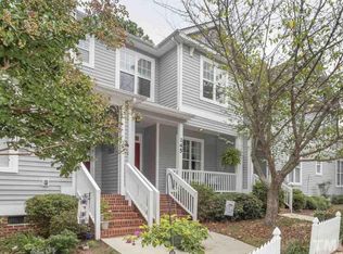 145 Summit Oaks Ln, Holly Springs, NC 27540