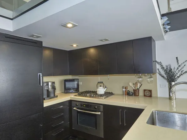 254 Park Avenue South image 6 of 8