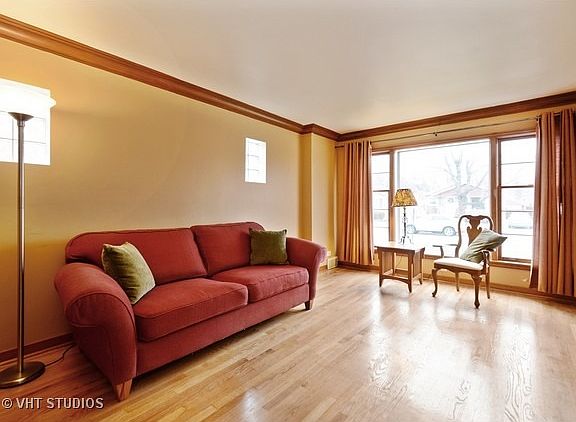 2nd image of 9652 S Mozart Ave