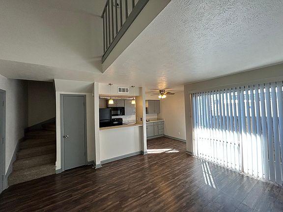 3rd image of 2534 Hondo Ave #3