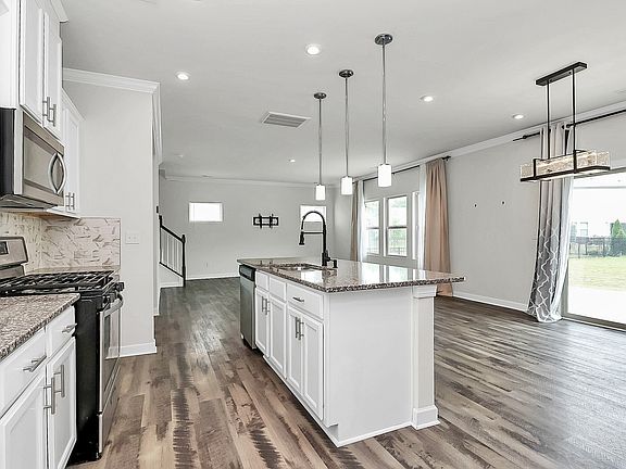5th image of 8315 Flint Hill Dr
