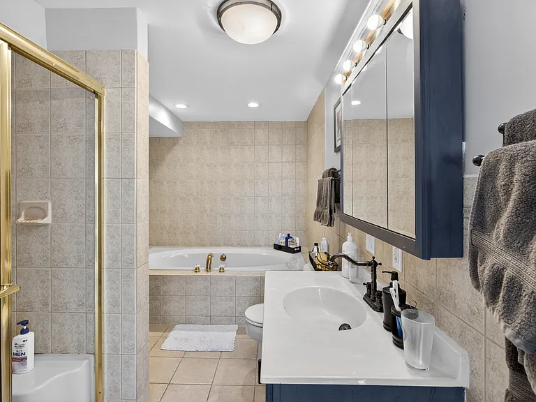 Second Bathoom