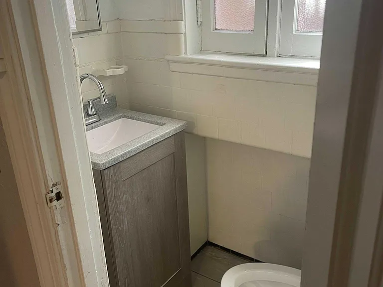 7154 Amherst Ave #1 — Photo 12
