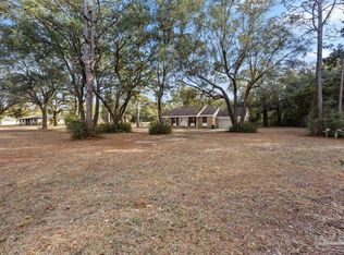 6127 Cherokee Rd, Milton, FL 32570