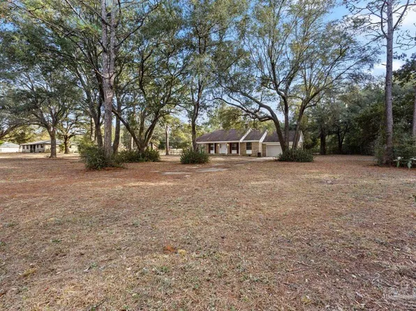 6127 Cherokee Rd, Milton, FL 32570