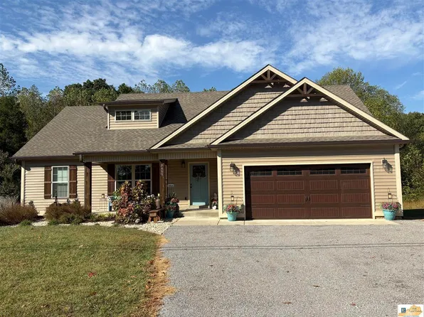 9405 Bowling Green Rd, Scottsville, KY 42164