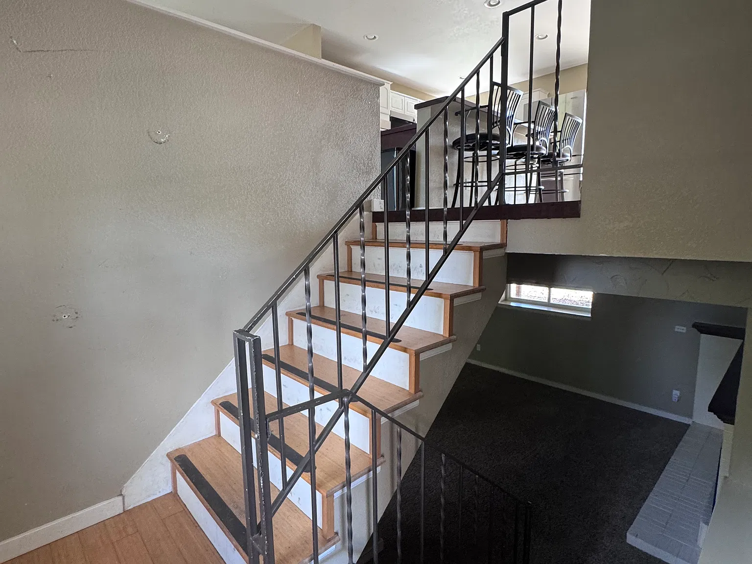 4 bed, 1858 sqft, $2,350 — Photo 3