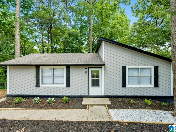 1833 Dry Creek Cir, Birmingham, AL 35235