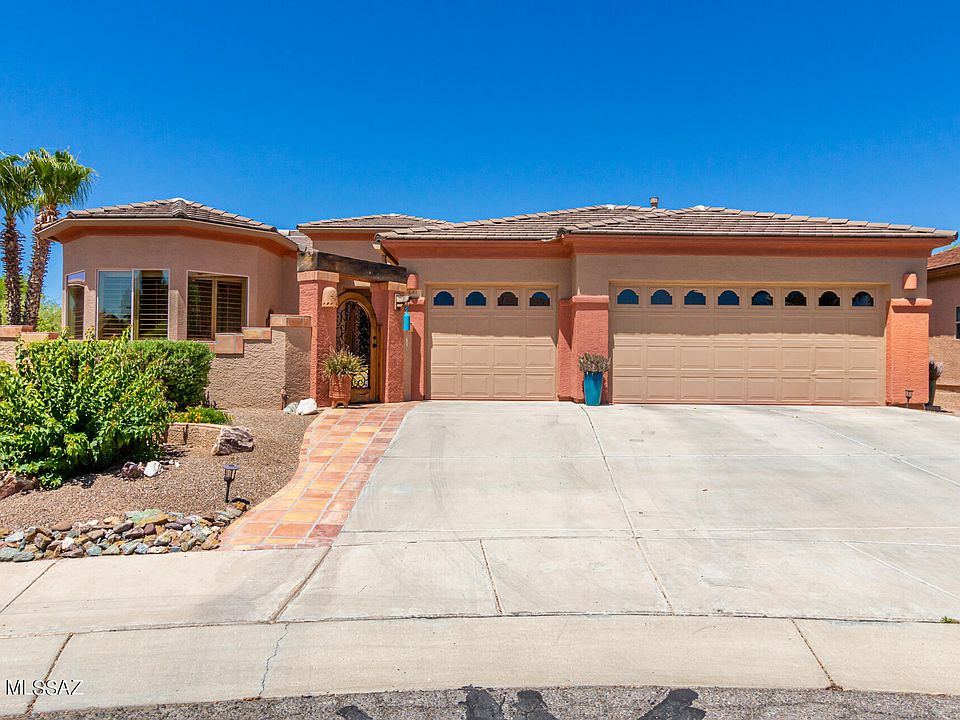 1st image of 641 W Calle Artistica