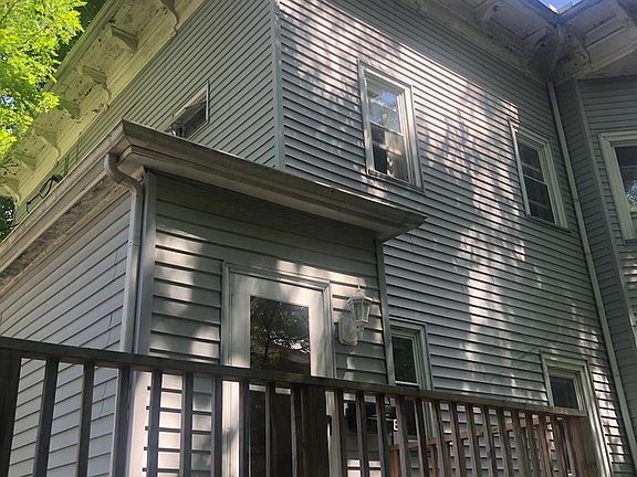 2nd image of 514 Douglas St APT B