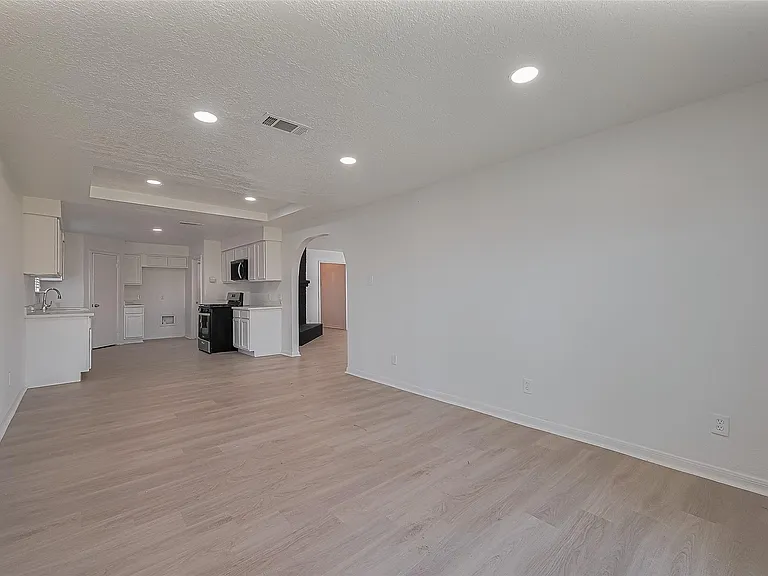 6219 Canada Dr — Photo 13