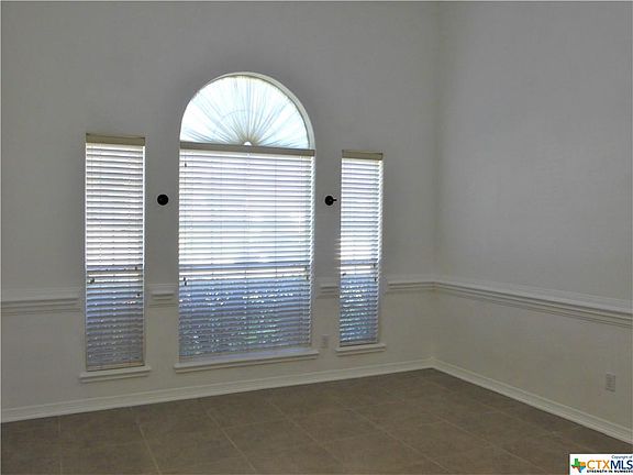 3rd image of 2313 Windsong Ln