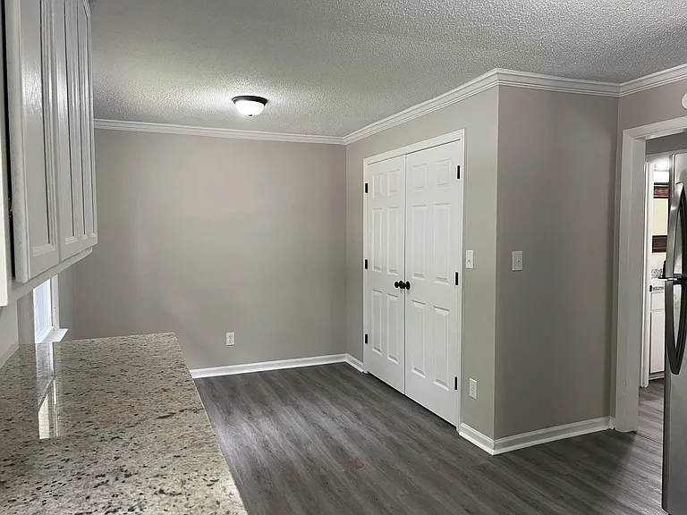 518 Ohara St — Photo 12
