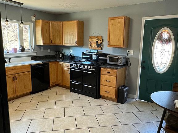 2nd image of 55 Oakview Dr