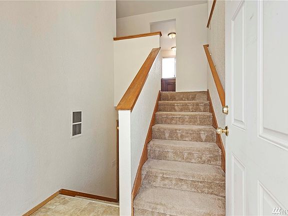 3rd image of 18714 9th Ave E
