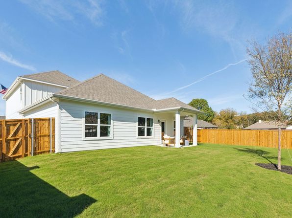 3117 Royal Throne Ct, Denton, TX 76208