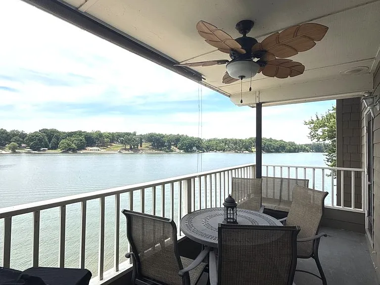 9817 Emerald Point Dr #8 — Photo 21