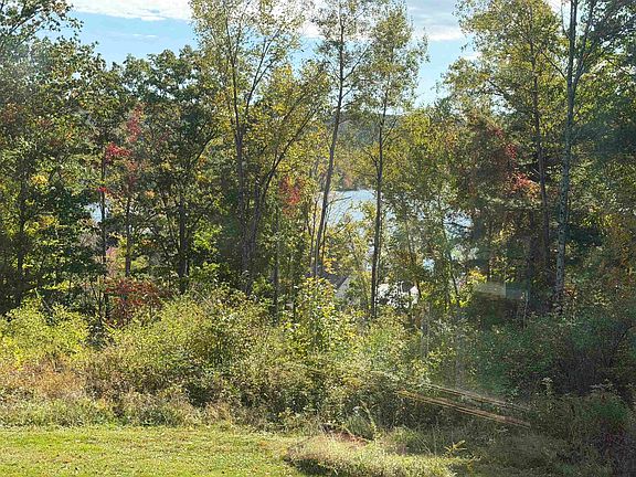 4th image of 607 Johnson Spooner Road
