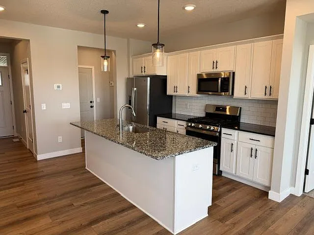 10503 Robinwood Rd — Photo 2